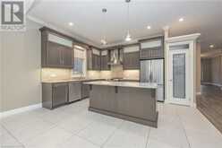 2452 RED THORNE Avenue London
