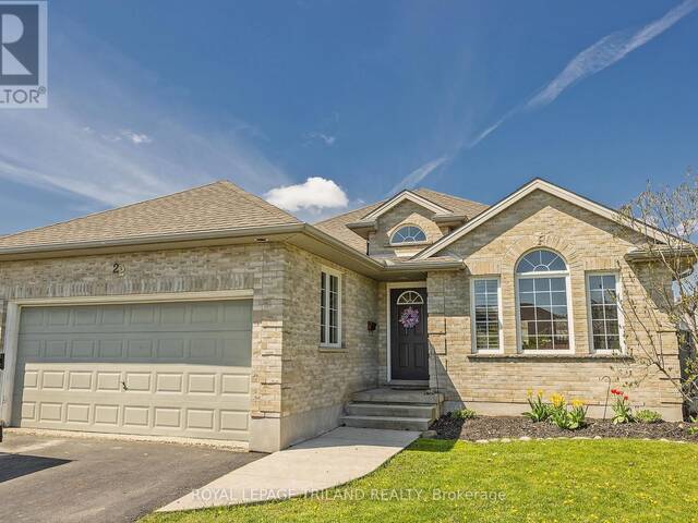 22 EDGEWELL CRES Central Elgin